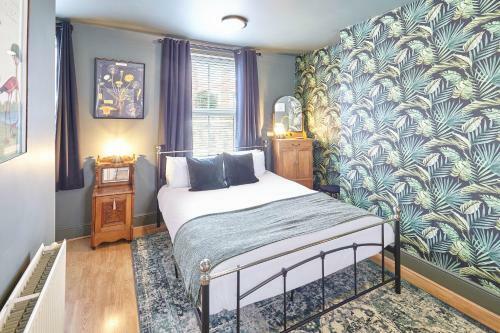 Host & Stay - May House