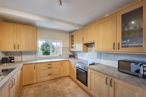 Blue Sky 3 Bedroom Cottage Whitby