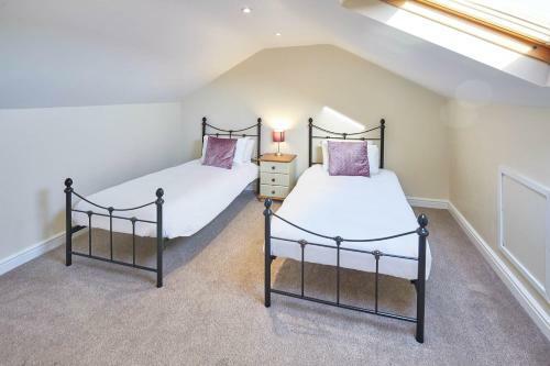 Host & Stay - Rosemill