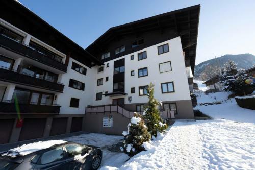Alex Kaprun Apartment