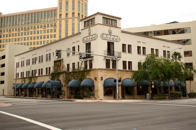 Hotel St. Michel
