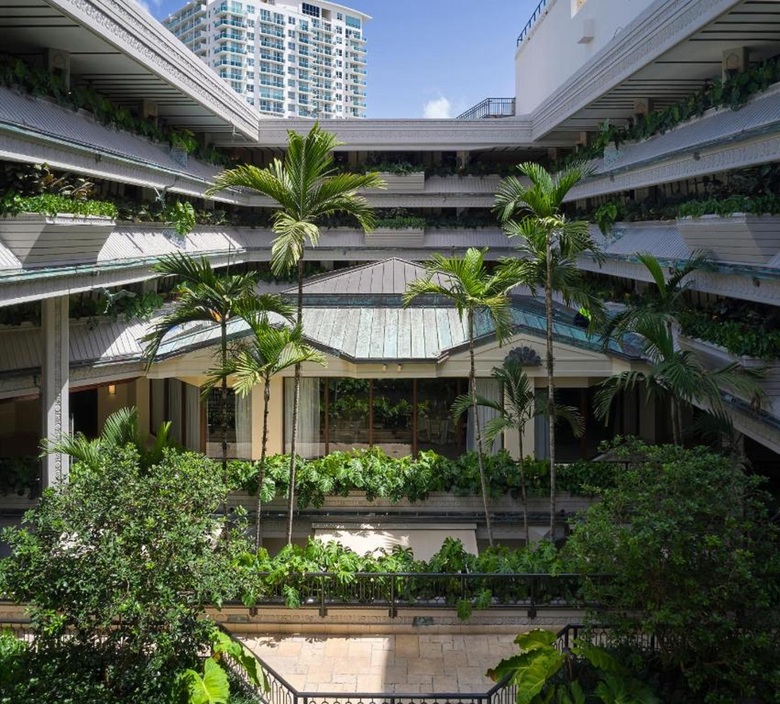 Mayfair Hotel And Spa