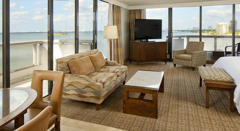 Hampton Inn & Suites By Hilton Miami Brickell Hotel