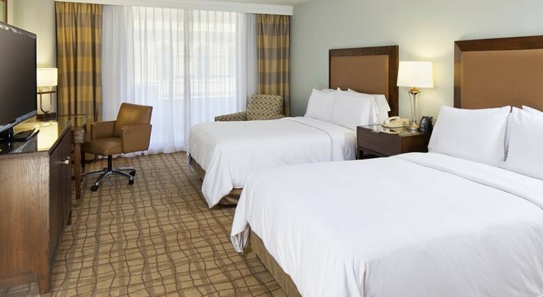 Hampton Inn & Suites By Hilton Miami Brickell Hotel