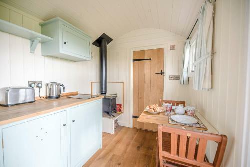 Sage Shepherds Hut Boundary Farm Air Manage Suffolk