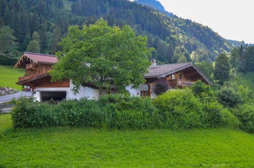 Landsitz Staudach - Country Chalet Staudach