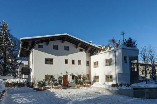 The Kitz Apartments