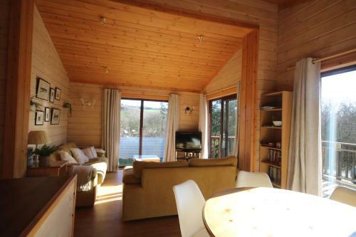 Hartland Hideaway Lodge