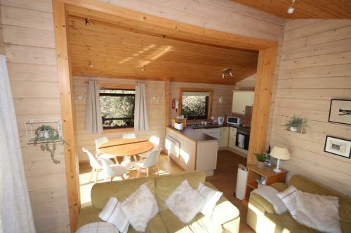 Hartland Hideaway Lodge