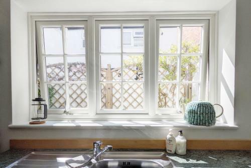 Seashell Cottage - Worthing