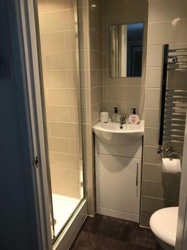 Cwtch Farm Bed & Breakfast
