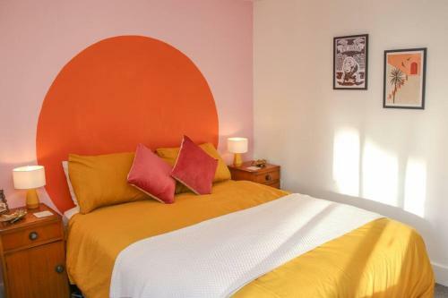 Colourful Margate Apartment Moments From Beach
