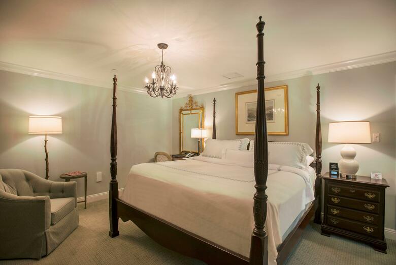 Bienville House Hotel