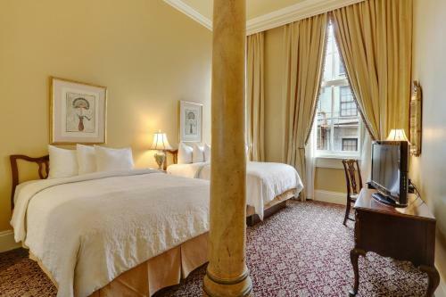 Pelham Hotel