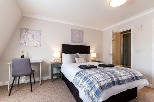 Apartamento Woolthwaite - Beautiful 4 Bedroom House With Parking