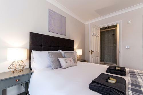 Apartamento Woolthwaite - Beautiful 4 Bedroom House With Parking