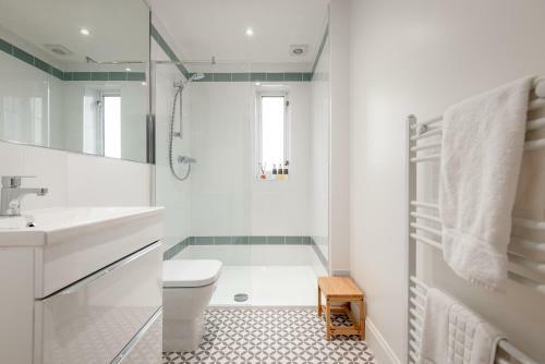 Chic Central 2 Bed Loft Apartment