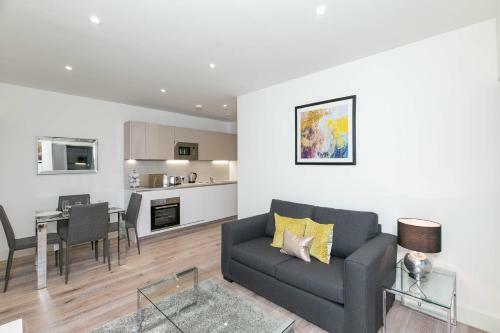 Deluxe Apartments By Heathrow