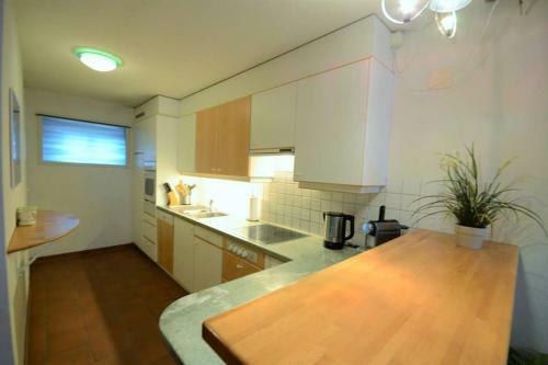 Modern Penthouse Apartment, Close To Everything