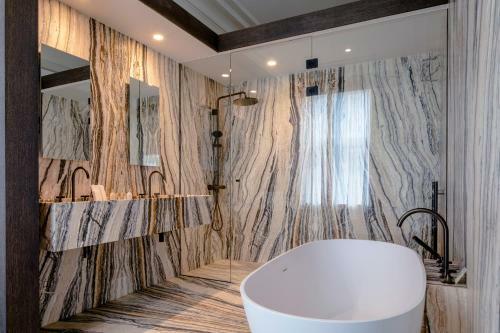 Hotel Le Ch�teau de Mirwart