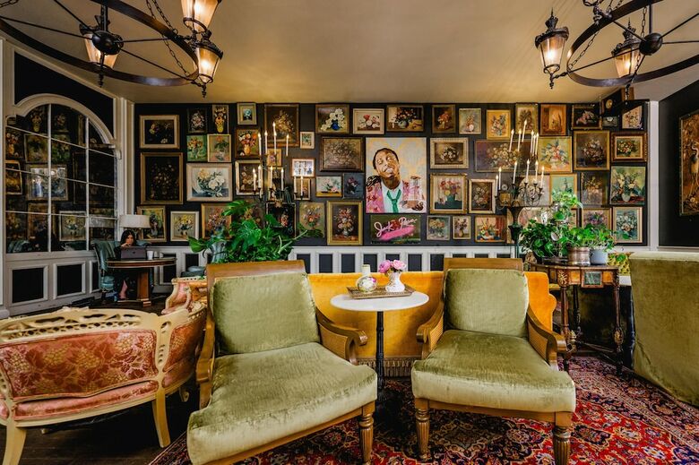 The Pontchartrain Hotel