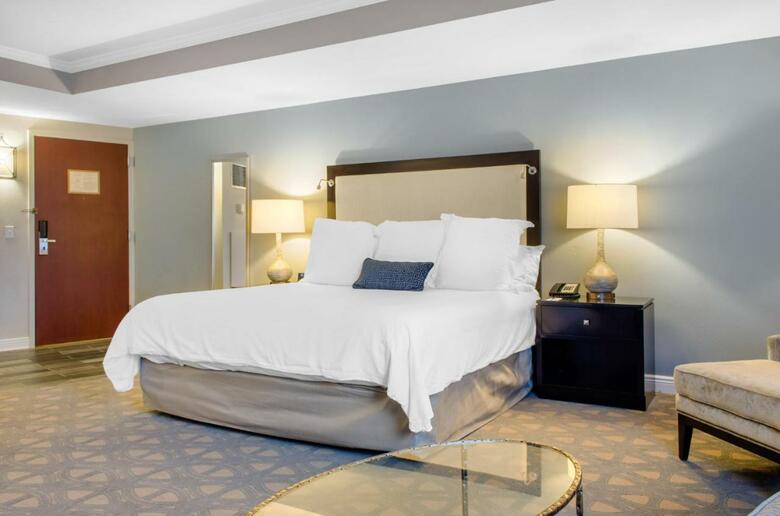Wyndham Riverfront New Orleans Hotel