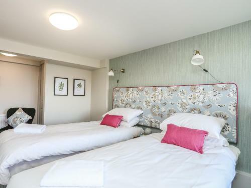 Southcott Apartment