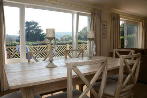 Top Deck - Ancient Fishing Village - Available Sat - Sat