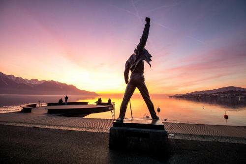 Posada Florimont Double Lake View Room - Self Check-in