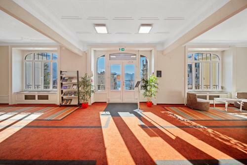 Albergue Miramonte Single Lake View Room