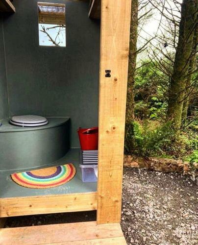 Apartamento Yurt With Log Burner & Pizza Oven By The Pond