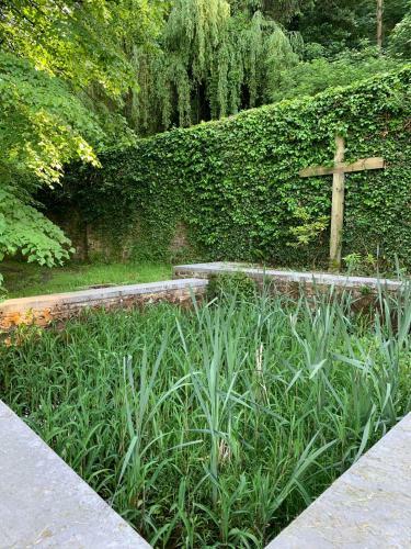 La Porterie de L?abbaye de Marche Les Dames