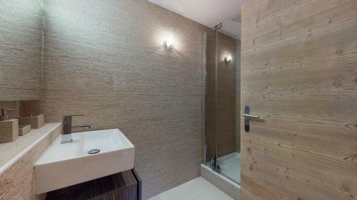 Large Apartment In Villars - Chalet Diane