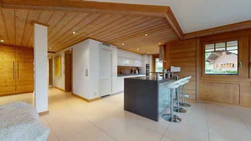 Large Apartment In Villars - Chalet Diane