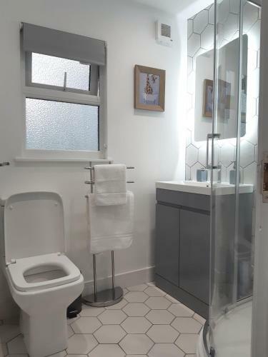 Chalet 174 Mill Stream, Glan Gwna Holiday Park