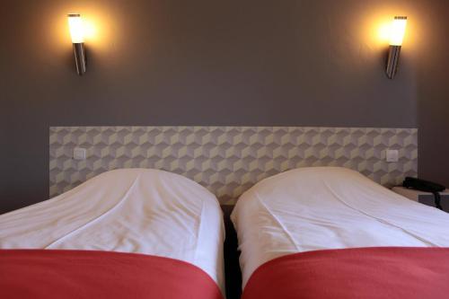 Logis L'arbousier - Hotel De La Paix