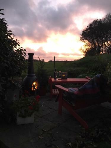 Snowdrop Cottage @ Ty-llwyd