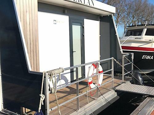 Woonboot Bertan