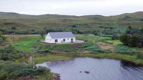 Hostal Treaslane Bridge House