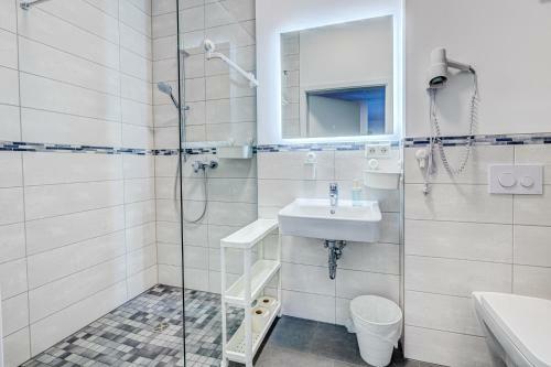 Hostal Pension Caf� Nina