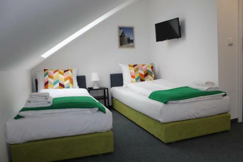 Hostal Pension Caf� Nina