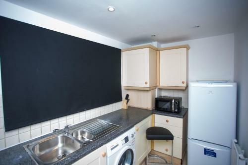 Superior 2 Bedroom Apartments