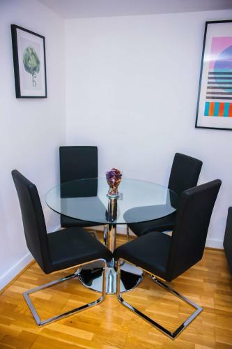 Superior 2 Bedroom Apartments