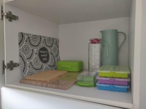 Apartamento Bright Maisonette Apt, 2 Baths, 2 Balcony, 200mbit, Dishwasher, Washdryer, Full Kitchen
