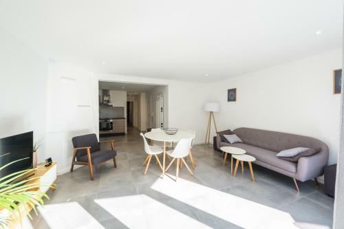 Luxury Apartment With Parking