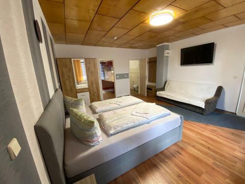Albergue Pension Florion