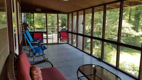 Mill House Lodge - Flat Rock