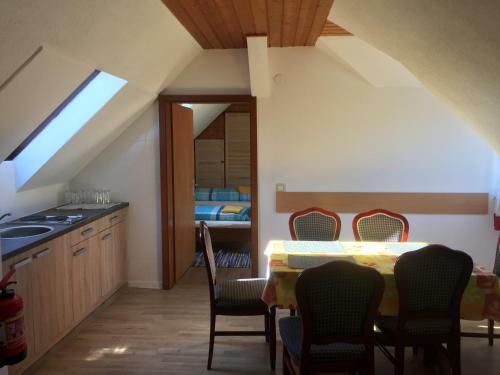 Posada Gasthof R�ssle Ochsenwang