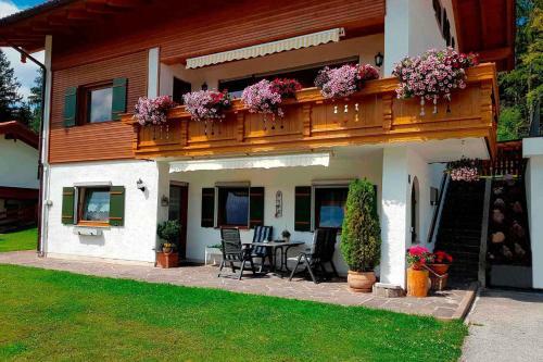 Apartamento Ferienwohnung Schnitzlbaumer