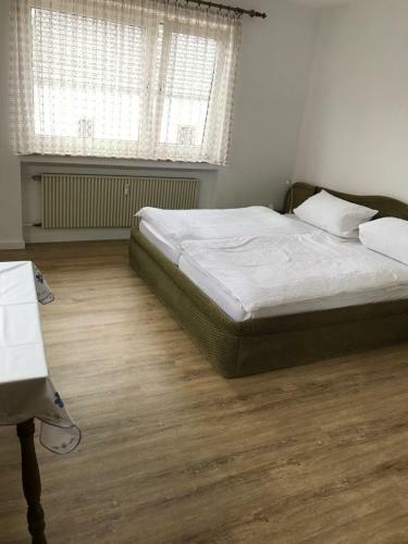 Hostal G�stehaus Fries